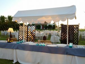 Barra de sushi para aperitivo en jardín de Dehesa Bolaños