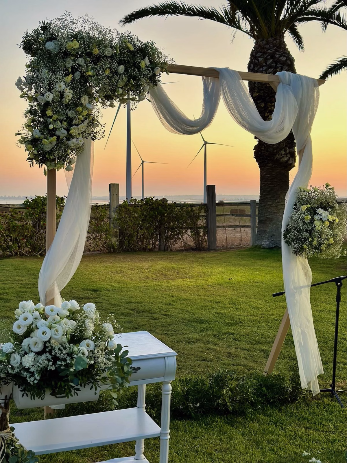 Espacio exterior para ceremonias civiles junto a la Pérgola