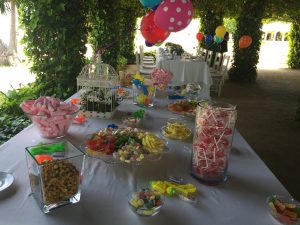 Mesa de chuches para comunión en Dehesa Bolaños