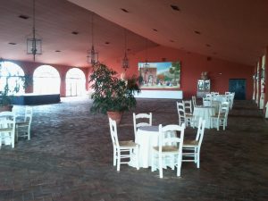 Salón baile y barra libre en Dehesa Bolaños