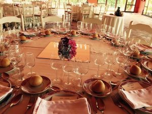 Centro de mesa con espejo - Boda Isabel & Manolo en Dehesa Bolaños