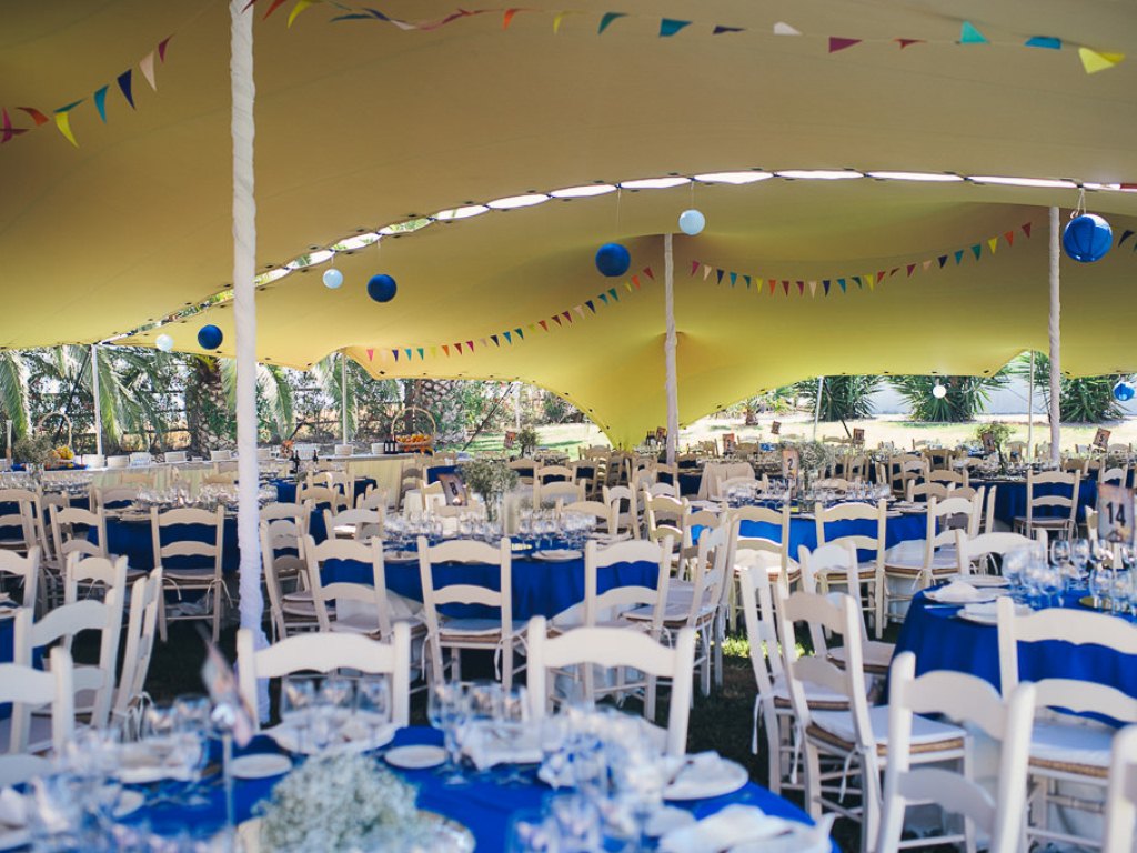 Interior carpa almuerzo - Boda Bea & Ignacio en Dehesa Bolaños