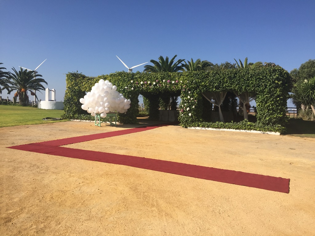 Entrada ceremonia civil - Boda Mamen & Carlos en Dehesa Bolaños