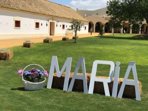 Letras gigantes - Comunión María en Dehesa Bolaños